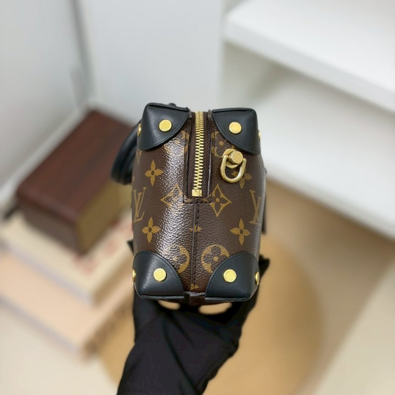 （激甜🫪🫪請把握！）🏷LV 路易威登．Petite Malle Souple 軟盒子包 M45571-2