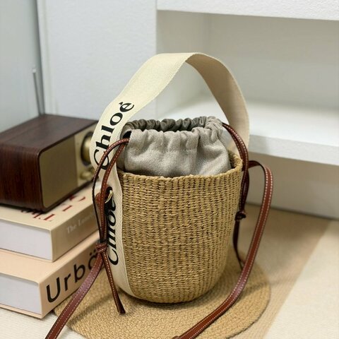 🏷Chloe 蔻依．Woody Basket 草編水桶包