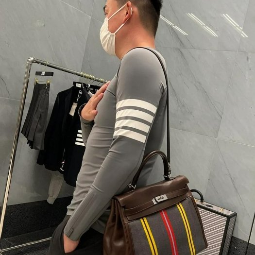 💎Han's house精品服飾💎 Thom Browne TB 機能 彈性 運動 4槓 長袖 義大利製 男女共穿 現貨M原價 15500-8