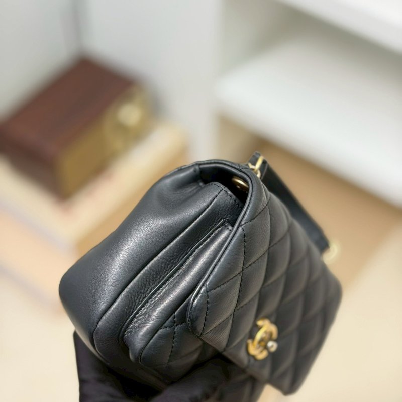 🏷Chanel 香奈兒．Mini 豆腐郵差包-8