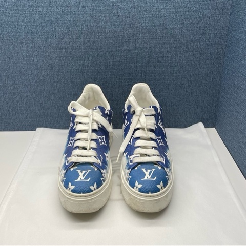 LV/路易威登 板鞋，38碼  97新