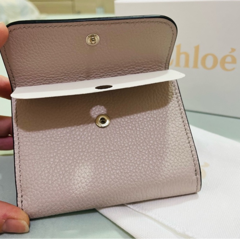 Chloe’ ALPHABET C LOGO小牛皮三折夾-13