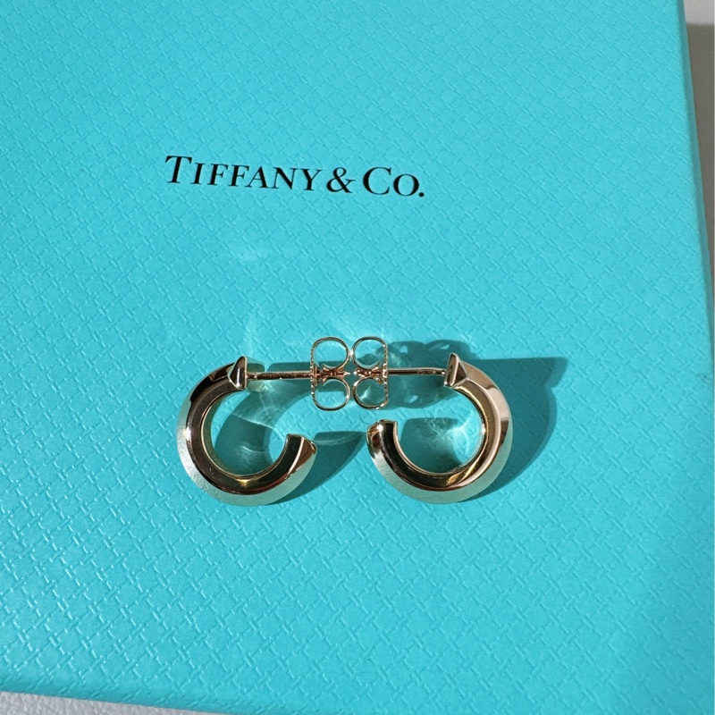 Tiffany 蒂芙尼 T系列 18K 玫瑰金鑲鑽 T1 圈形耳環-4