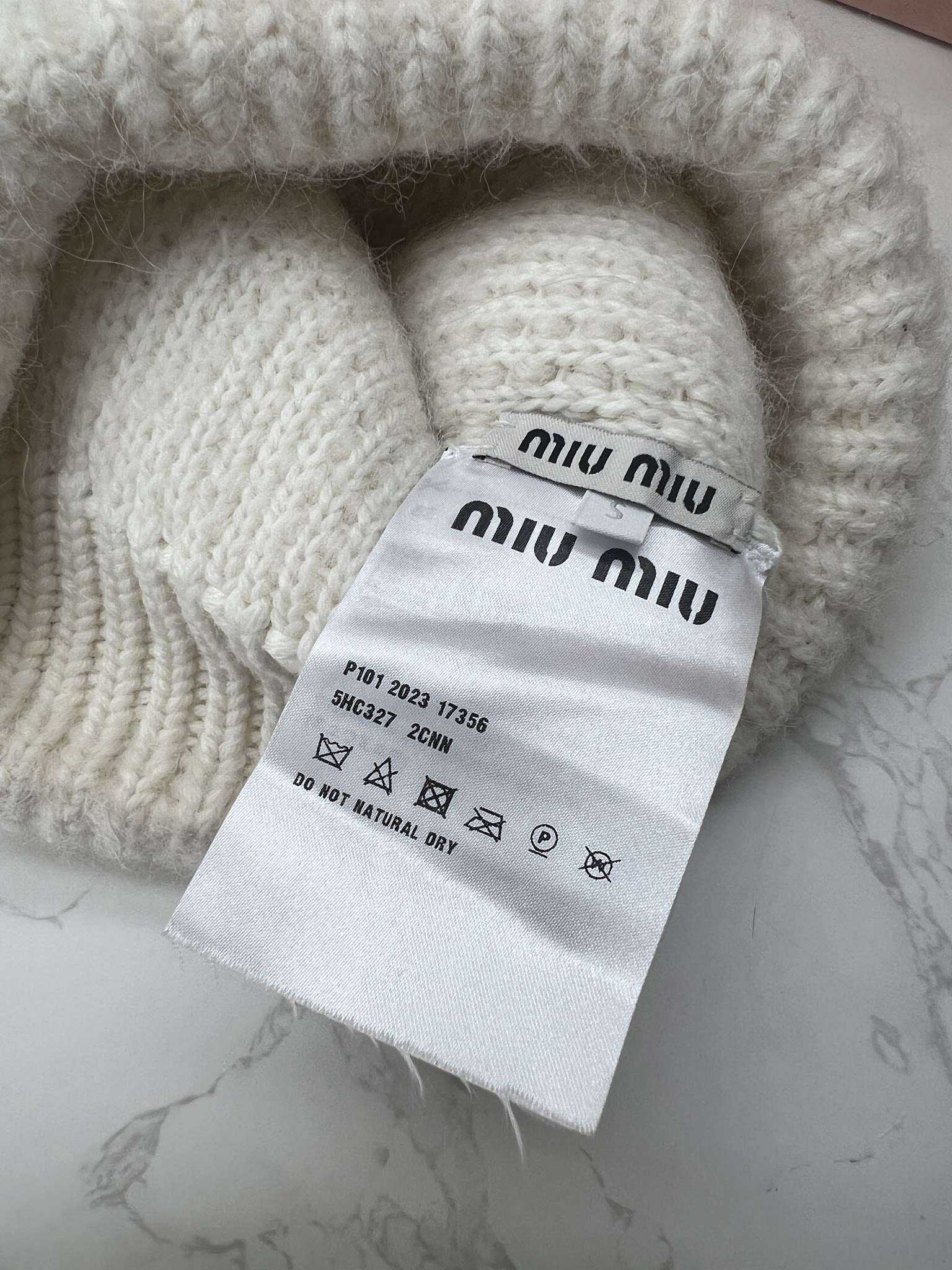 香緹國際精品 MIU MIU 針織毛帽 991-5