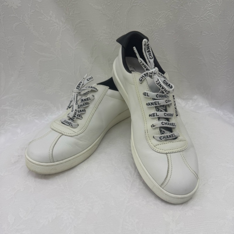 Chanel Sneakers EU 42-0