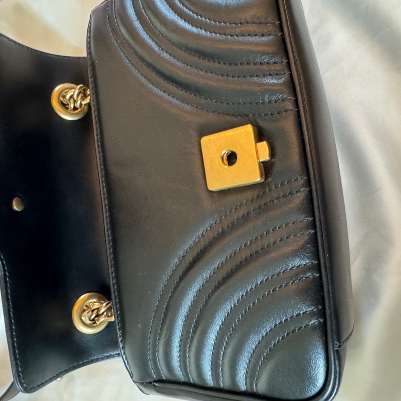 GUCCI MARMONT HANDBAG 22-9