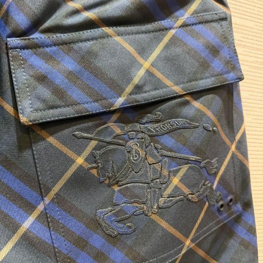 💎Han's house精品服飾💎Burberry 刺繡 戰馬 格紋 休閒褲 現貨 專櫃30500-1