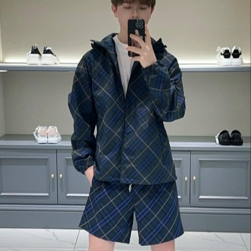 💎Han's house精品服飾💎Burberry 刺繡 戰馬 格紋 休閒褲 現貨 專櫃30500-4