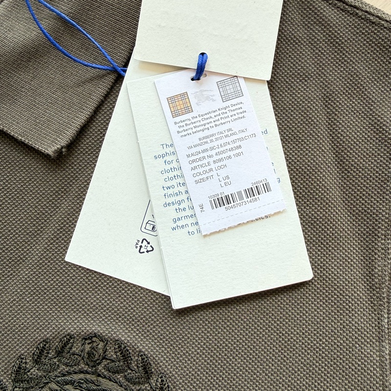 Burberry 👍🏻 Polo Shirt，100%Real正貨，100%New, size L-2