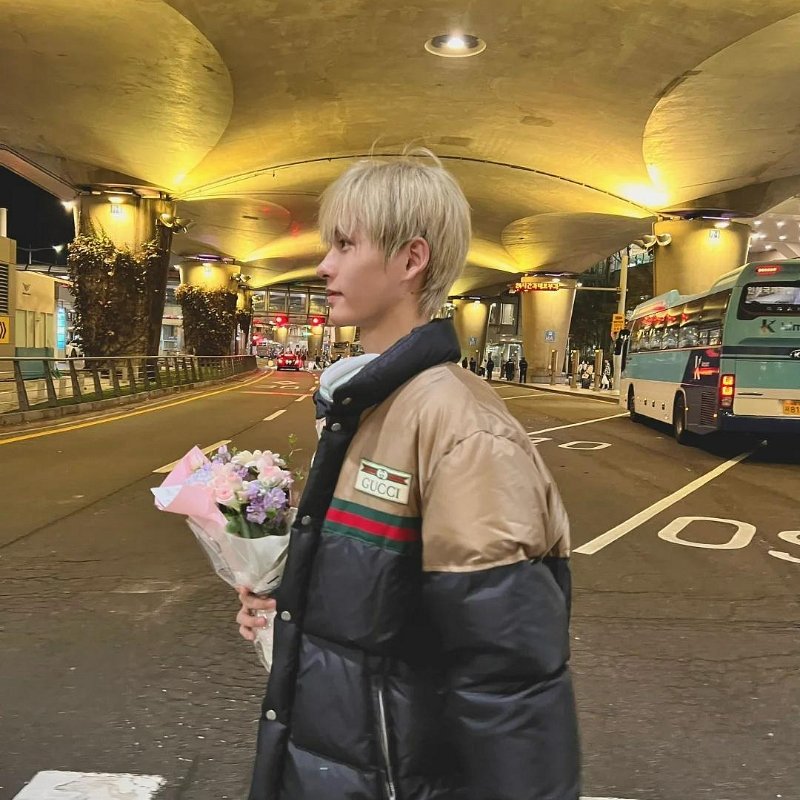 💎Han's house精品服飾💎GUCCI 綠紅線條 羽絨 外套 現貨46 原價 95000-5