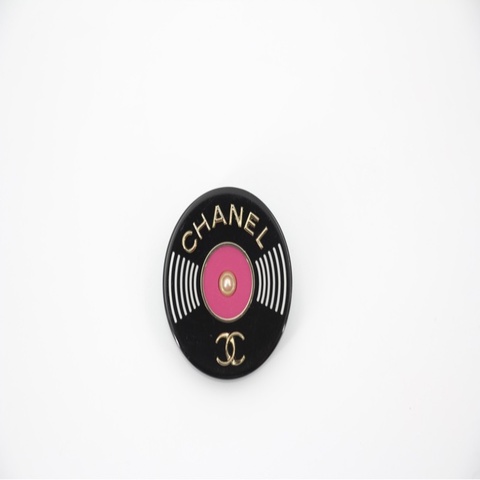 Chanel D20P樹脂黑膠唱片胸針