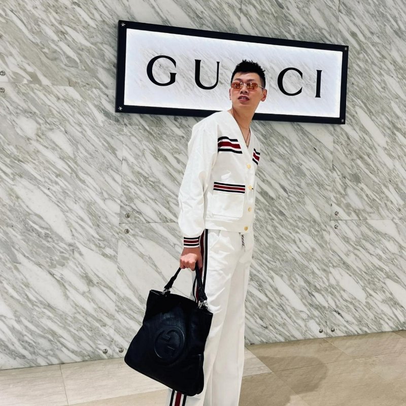 💎Han's house精品服飾💎 GUCCI 古馳 滿版 馬蹄 外套 現貨 M 原價70500-8