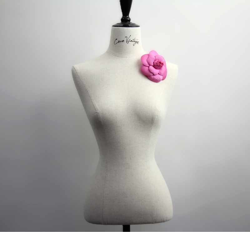 Chanel Vintage 81-85 帆布桃紅色山茶花胸針-2