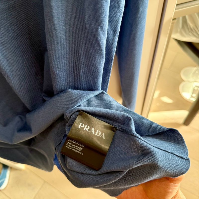 Prada 👍🏻 Wool 🐑 超順滑綿羊毛 100%Real正貨，100%New, size L-5