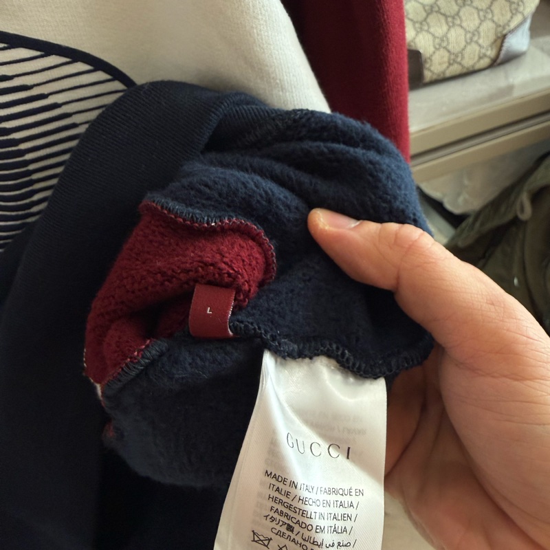 Gucci 👍🏻 最新款Red Label，100%Real正貨，100%New, size L-4