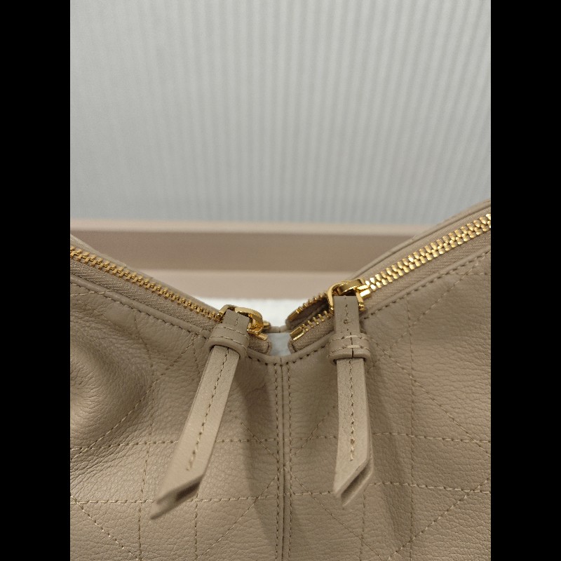 Dior Voyage 大型藤格紋圖案顆粒小牛皮包-2