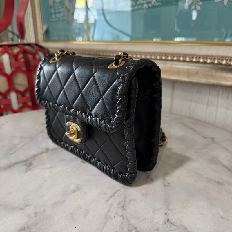 Chanel 黑羊皮菱格紋編織邊金釦肩斜背包AS2495-1