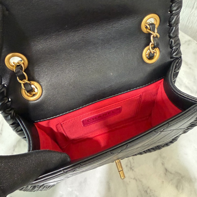 Chanel 黑羊皮菱格紋編織邊金釦肩斜背包AS2495-5