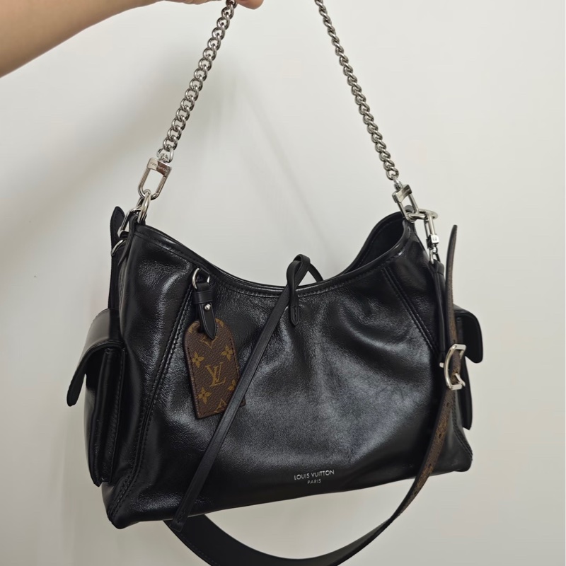 LV 黑武士大全配Louis Vuitton 黑色小羊皮 CarryAll Cargo Vibe PM 肩背包 原花拼接 M24861-5