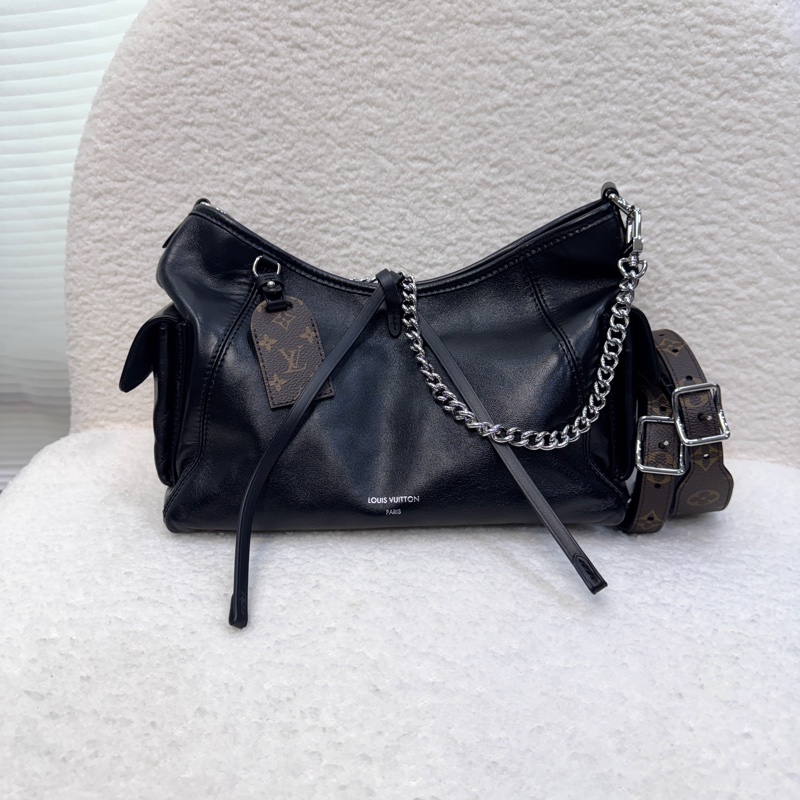 LV 黑武士大全配Louis Vuitton 黑色小羊皮 CarryAll Cargo Vibe PM 肩背包 原花拼接 M24861-12