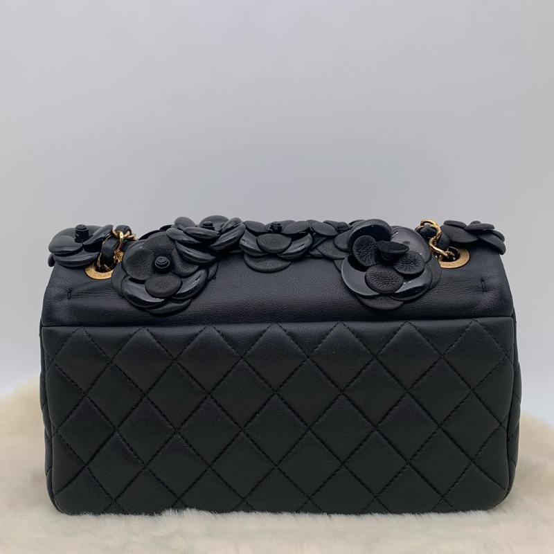 Chanel 香奈兒 黑色山茶花 手工縫製立體花瓣 限定款-1