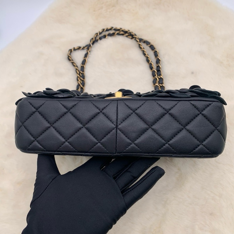 Chanel 香奈兒 黑色山茶花 手工縫製立體花瓣 限定款-4