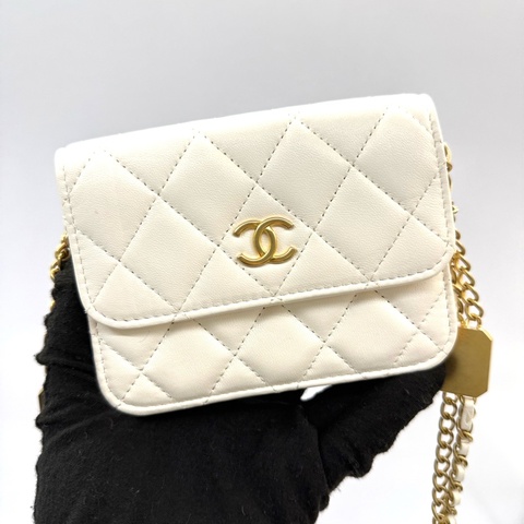 CHANEL 香奈兒 白色菱格紋羊皮鏈條小包 RFID