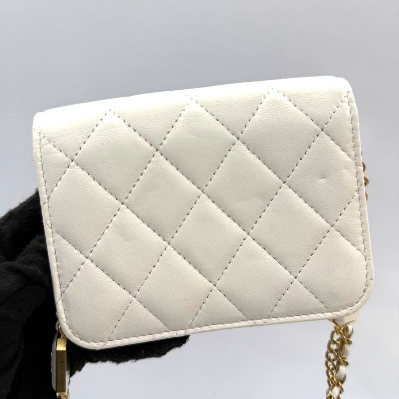 CHANEL 香奈兒 白色菱格紋羊皮鏈條小包 RFID-1