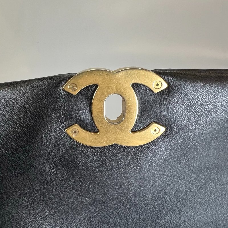 CHANEL 19包 30cm 黑-11