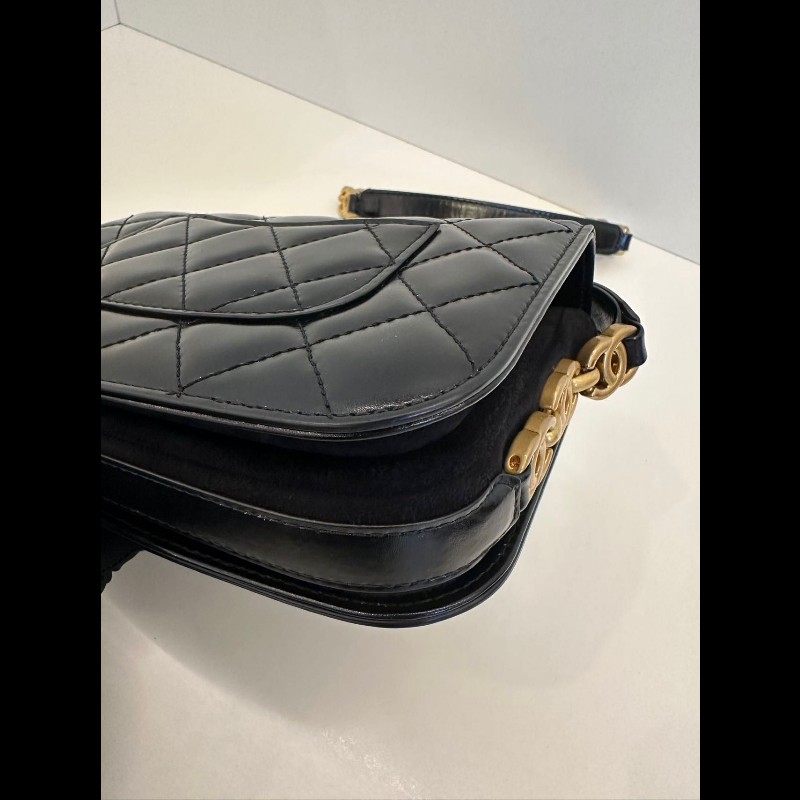 Chanel 22A Flap Bag-13