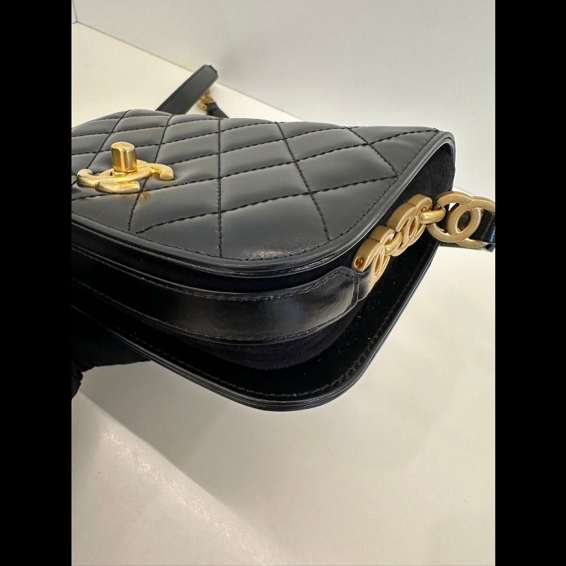 Chanel 22A Flap Bag-15
