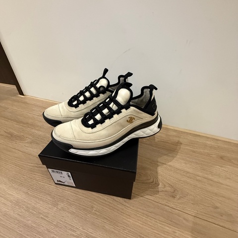 Chanel球鞋