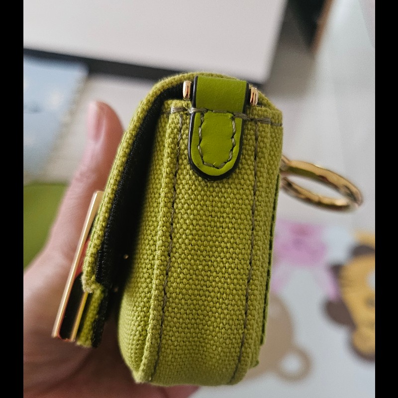 芬迪Fendi FF logo nano baguette 包-1