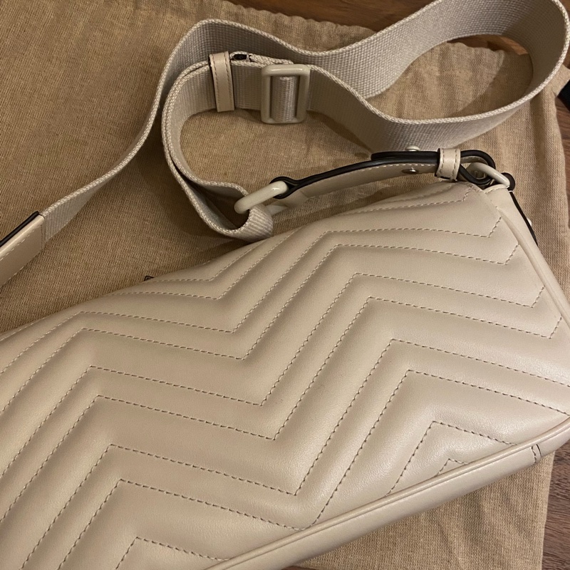 GUCCI marmont 白色馬蒙法棍包 附鏈條背帶兩用款-7