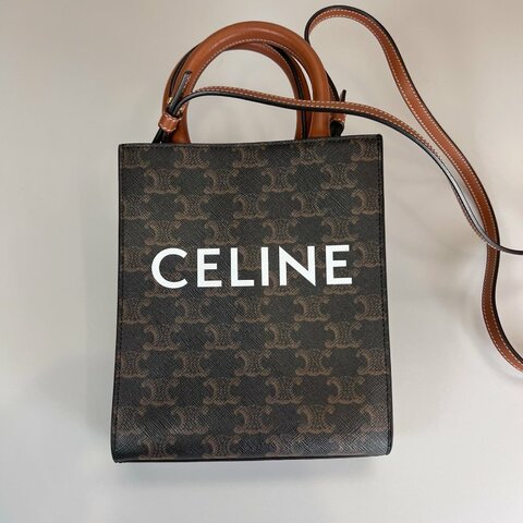 CELINE  原花TRIOMPHE琴譜包