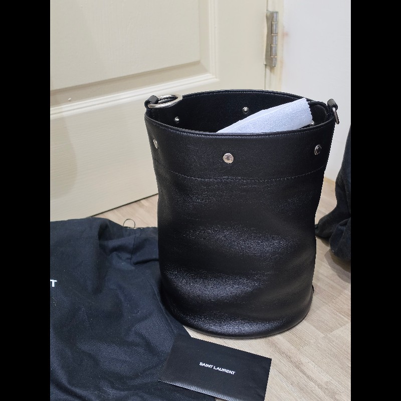 YSL Saint Laurent Rive Gauche 黑色皮革水桶包-1