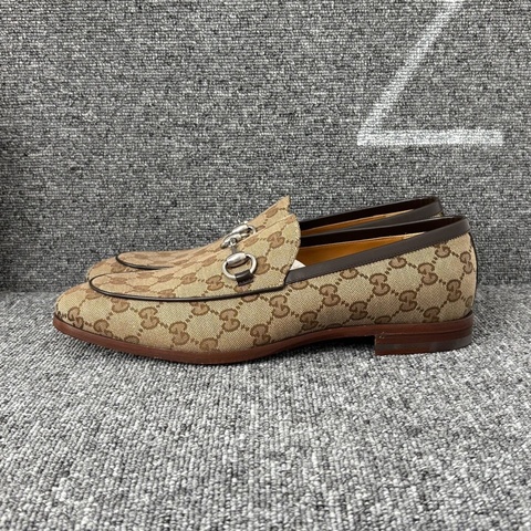 閒置新Gucci 古馳 烏木色老花銀色馬銜扣樂福鞋41碼 🧡