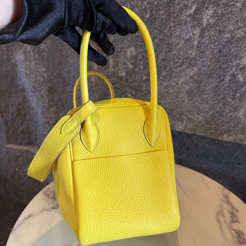99新閒置Hermes 愛馬仕 9R檸檬黃 Lindy26 TC皮 銀扣 -15