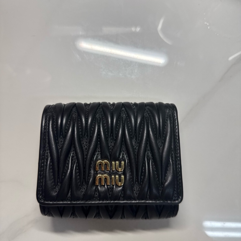 Miumiu matelasse black-5