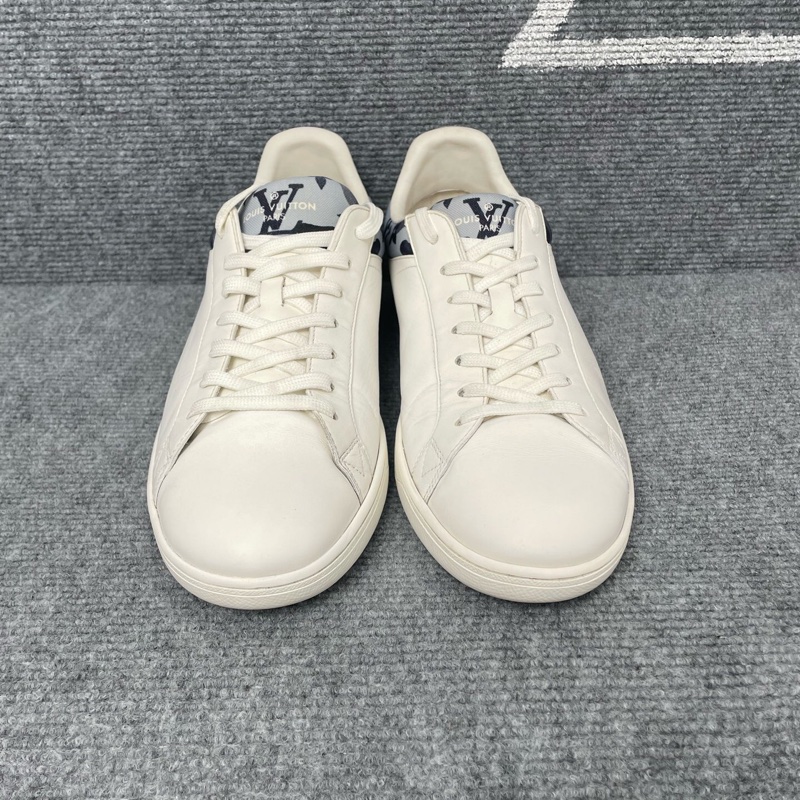 Louis Vuitton 路易威登 白色皮面老花板鞋42碼🧡-1