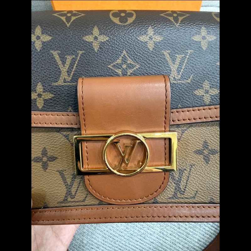 Lv雙色原花Mini dauphine 肩斜背包-18