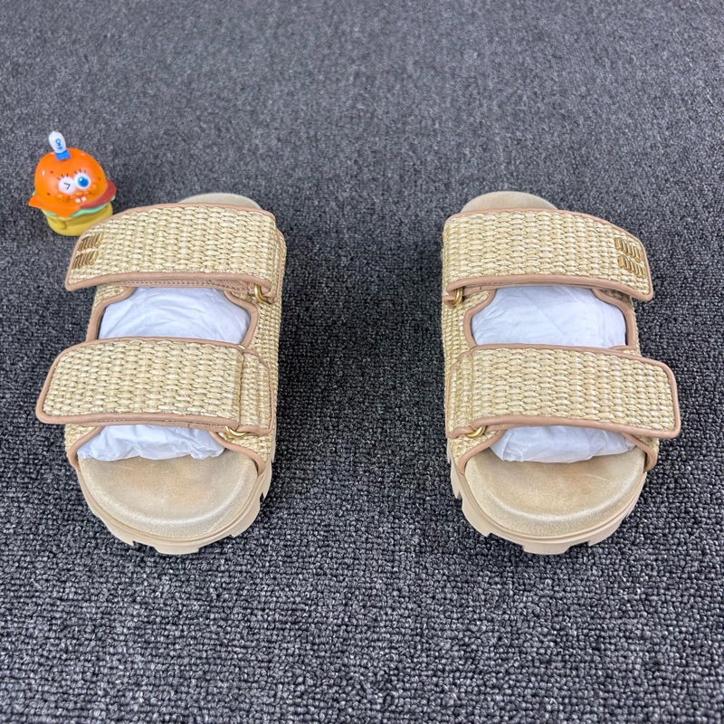 MiuMiu草编绑带凉鞋 尺码：36 码🧡-1