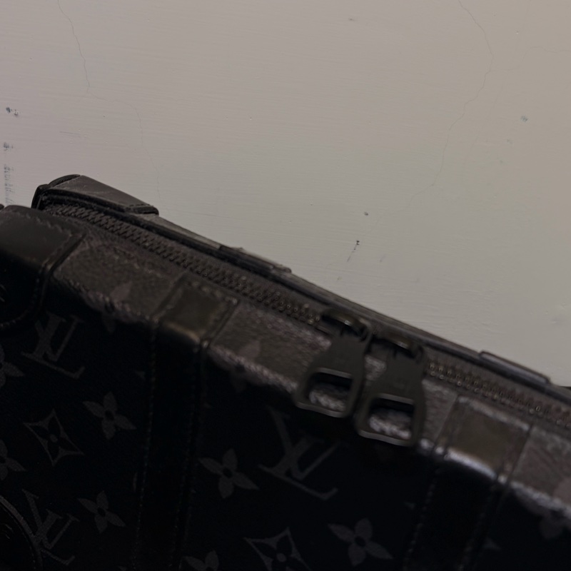 LV TRUNK斜背包 二手割愛-3