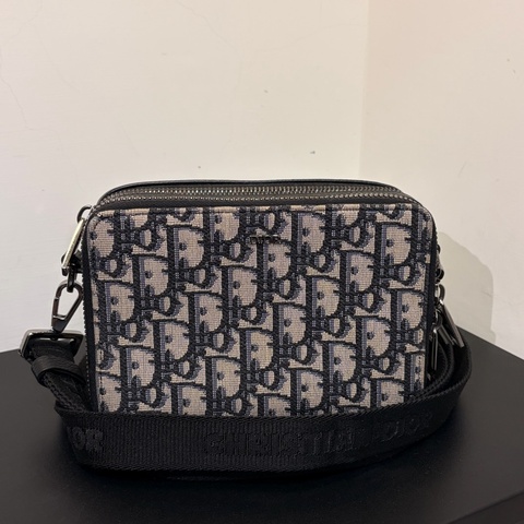 Dior 雙層斜背包 超實用 9.5成新 很少背售出