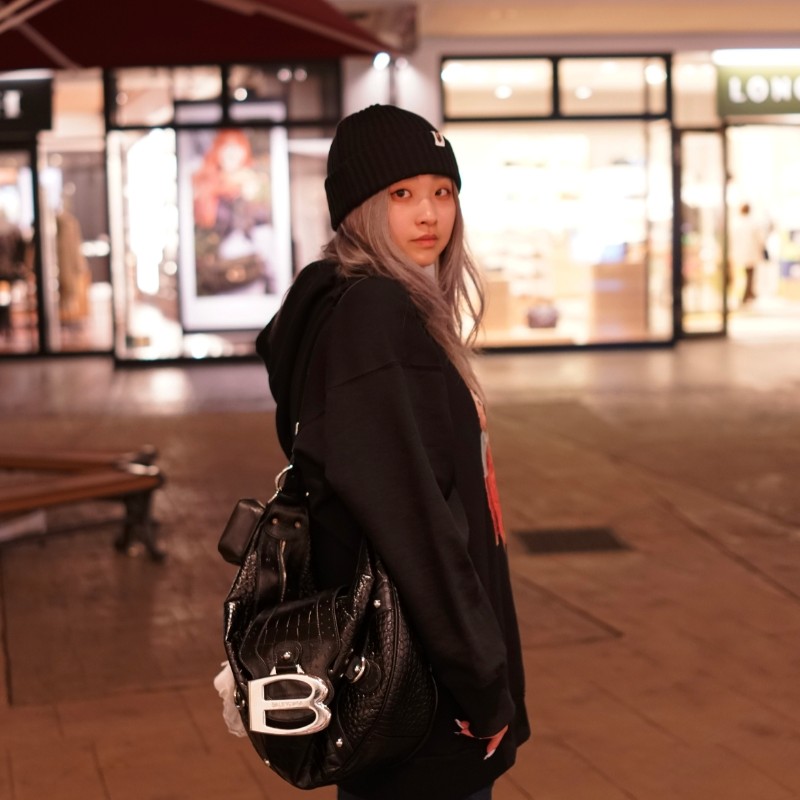 Balenciaga Essex Hobo Bag-5