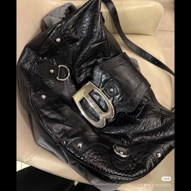 Balenciaga Essex Hobo Bag-6