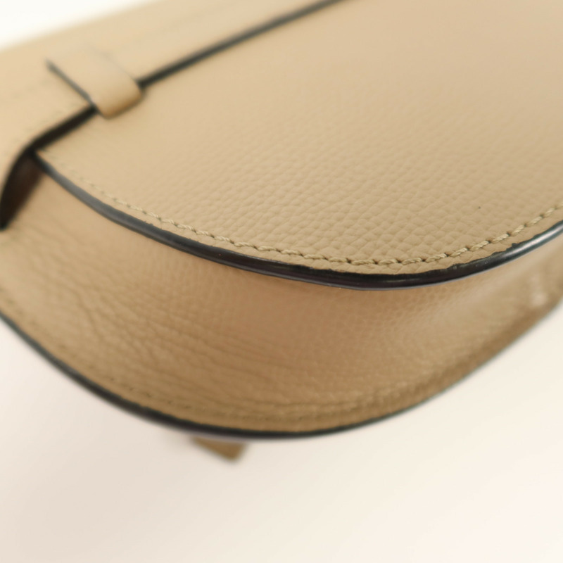 LOEWE 牛皮皮革Mini Gate金扣肩背袋-12