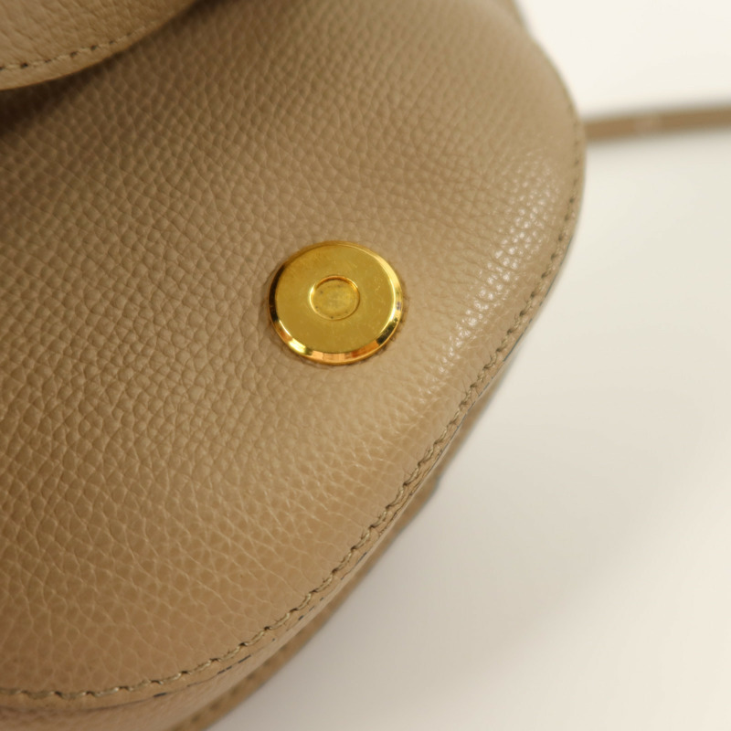 LOEWE 牛皮皮革Mini Gate金扣肩背袋-16