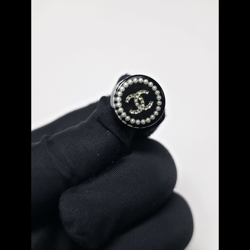 Chanel - CC Round Earrings-2
