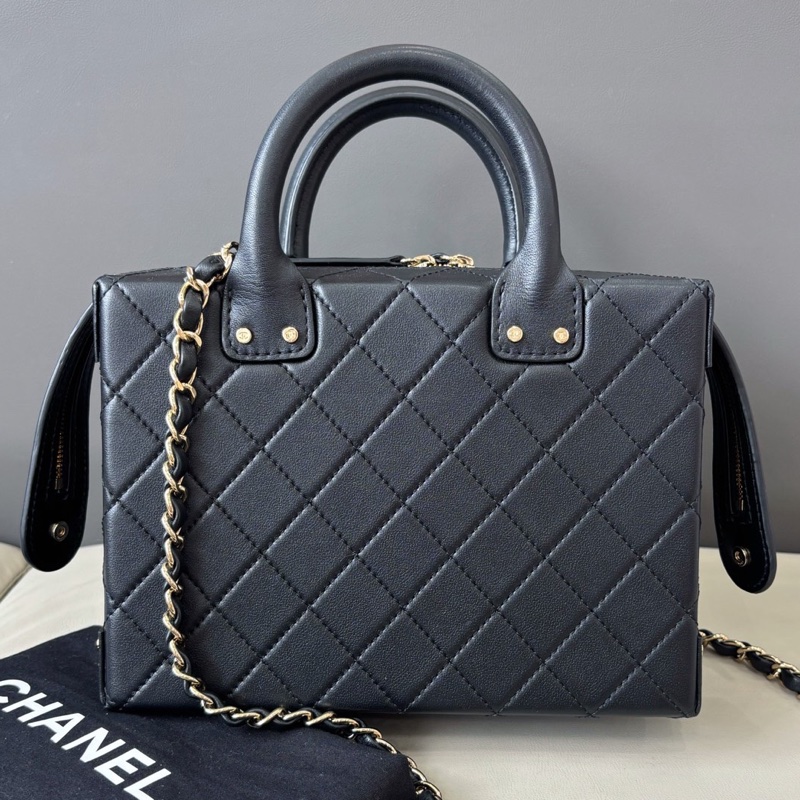 【近新閒置品】香奈兒 Chanel 22B黑金化妝盒子包芯片款手提斜挎側背包鏈條包-2